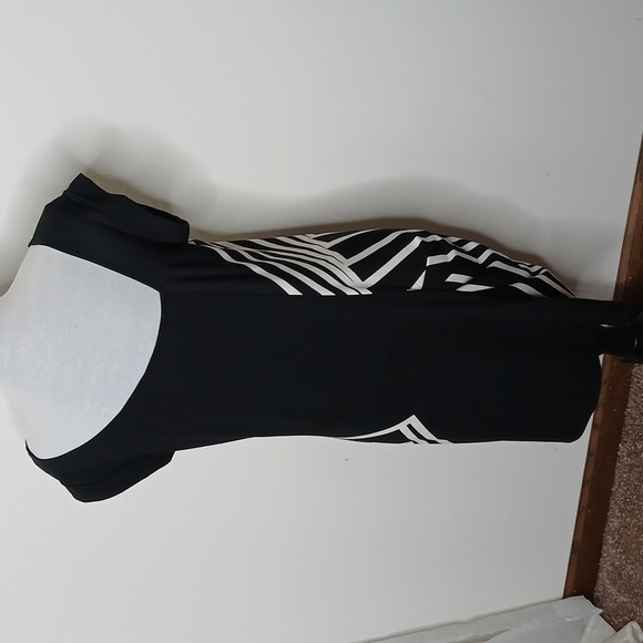 BCBG Maxazria black & white abstract midi dress size Small - Picture 7 of 15